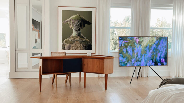 A LOOK INSIDE ONE OF THE MOST IMPRESSIVE NFT ART COLLECTIONS