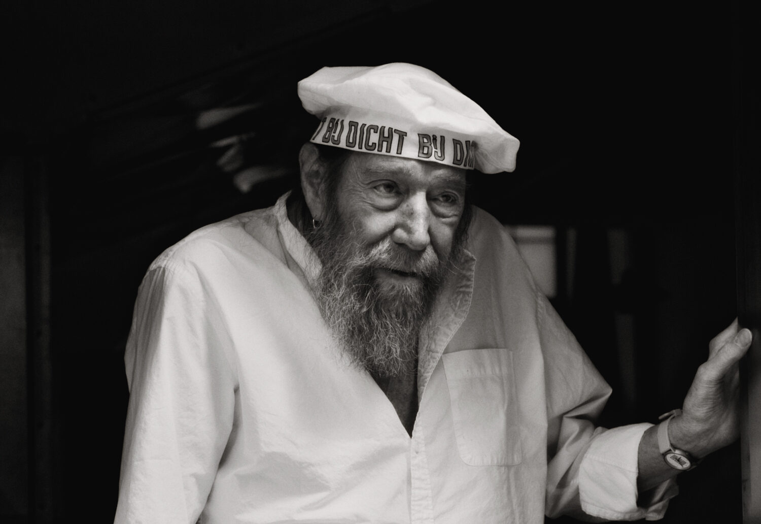 Turning words into art lawrence weiner and his enduring legacy lvh art